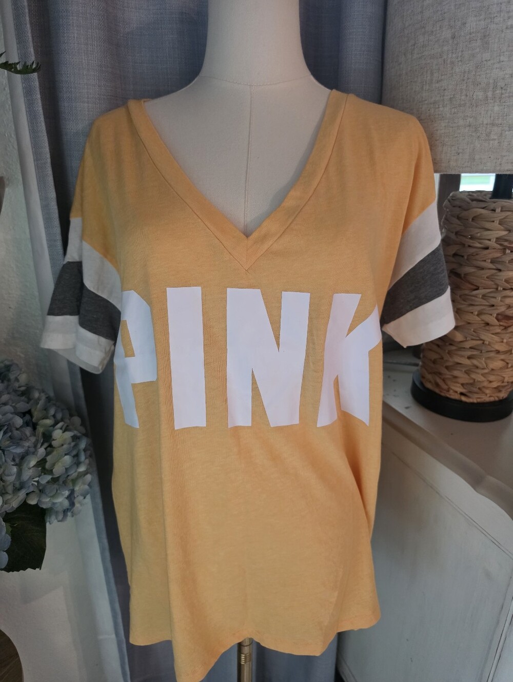 VS Pink Tee